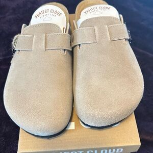 Woman’s Project Cloud Clogs